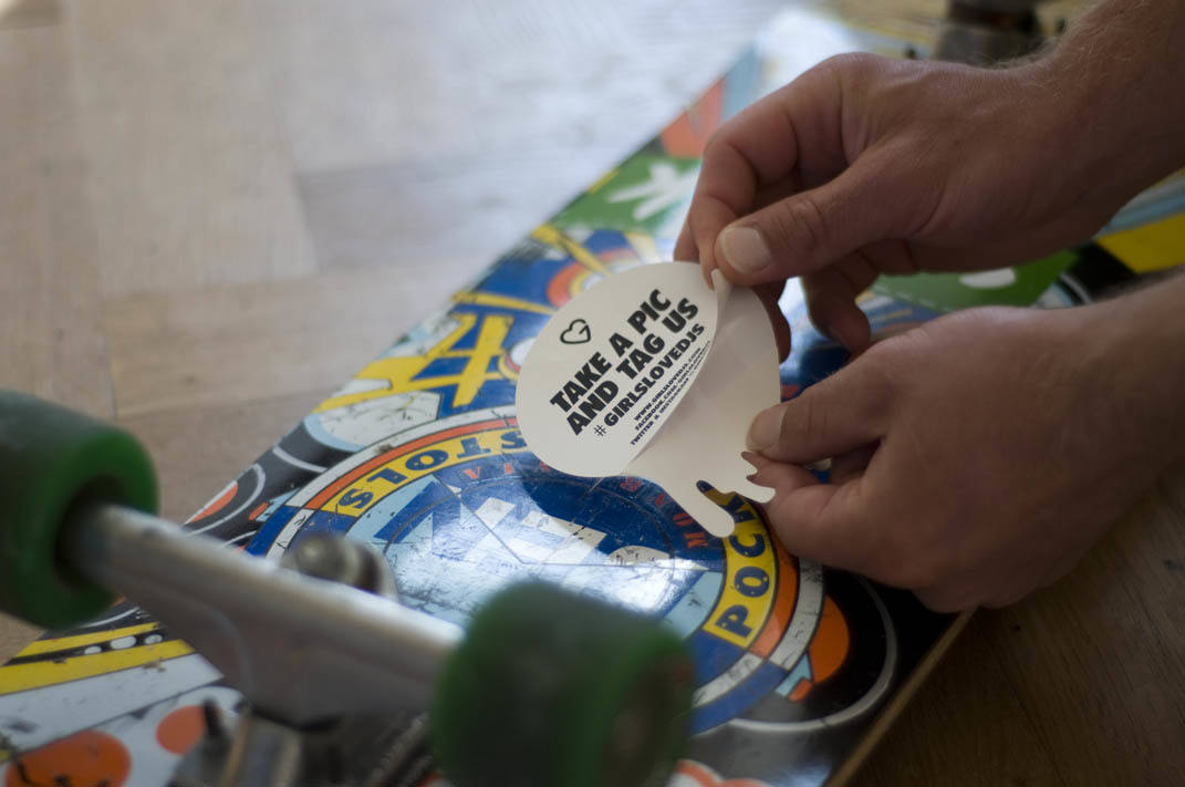 rugbedrukking sticker